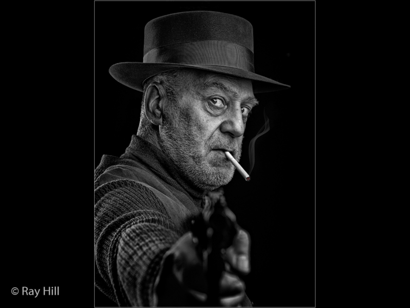 Ray Hill – 01_The Stand off_M_24-2