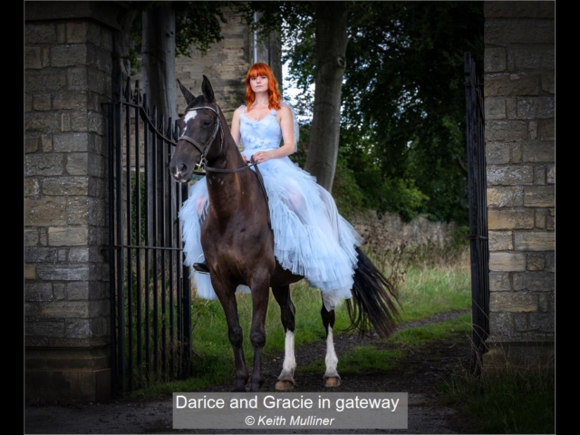 17_Darice and Gracie in gateway_Keith Mulliner