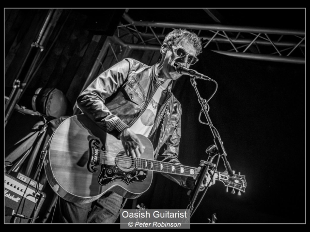 03_Oasish Guitarist_Peter Robinson