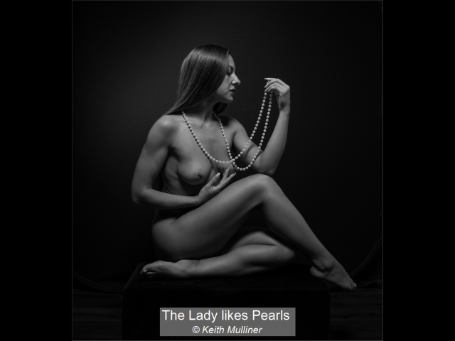 11_The Lady likes Pearls_Keith Mulliner